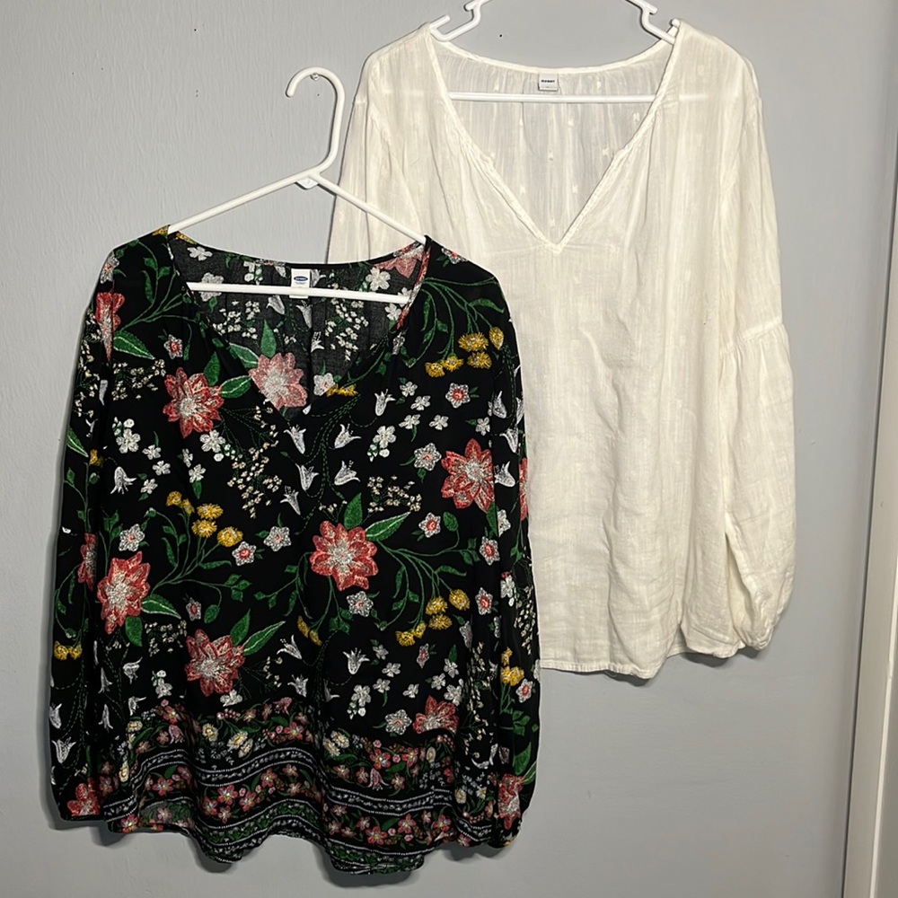 Lot of 2 Old Navy Peasant tops